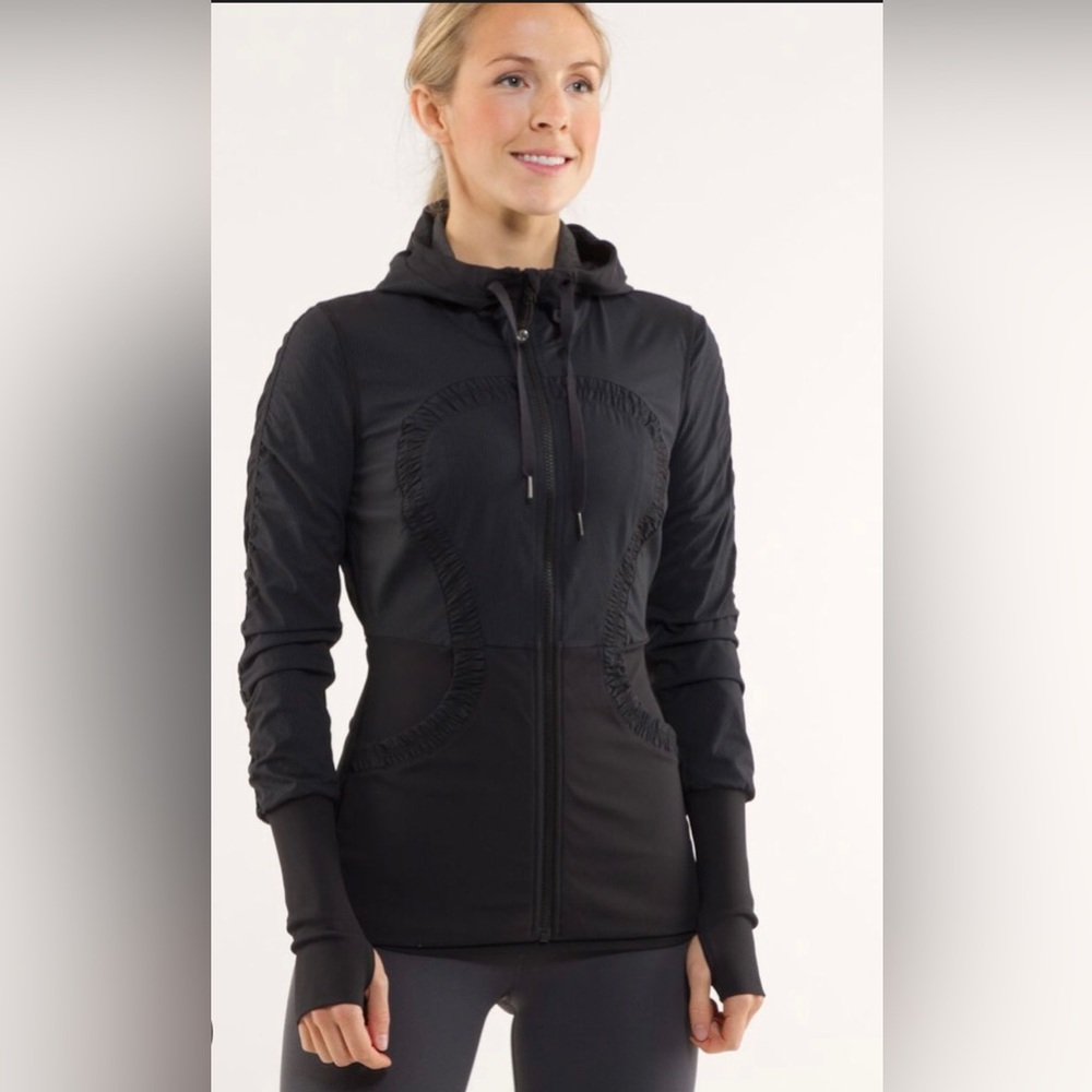 LuLu Lemon dance studio reversible black and gray jacket size 4